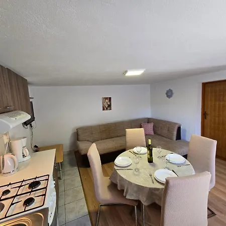 Ljubica Apartman *